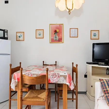 Tatil Evi In Near Lakeshore *