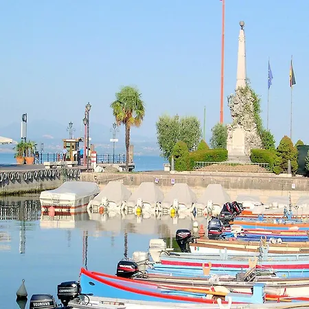 In Near Lakeshore * Lazise